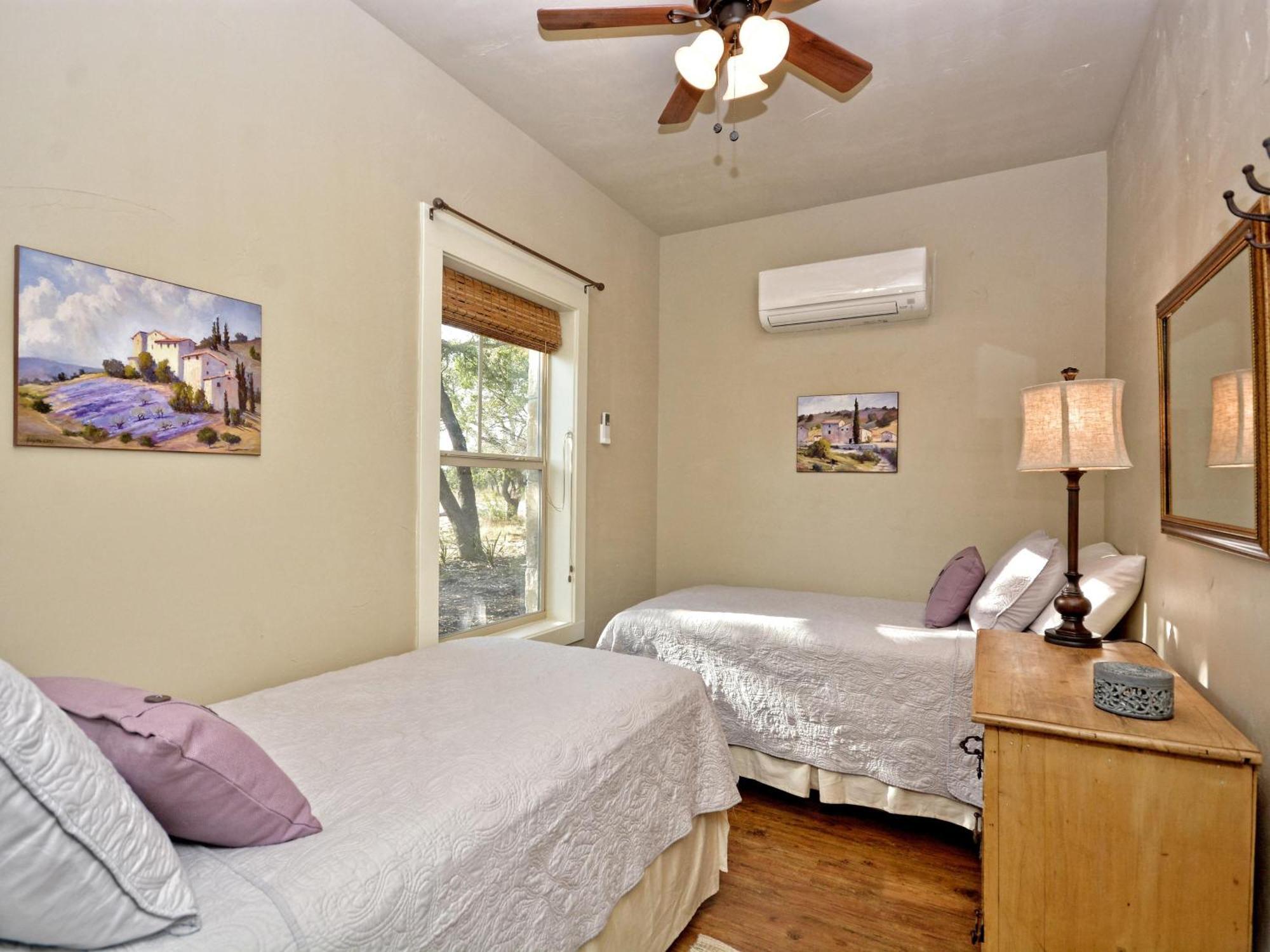 Cabins At Flite Acres - Mountain Laurel Wimberley Exteriör bild