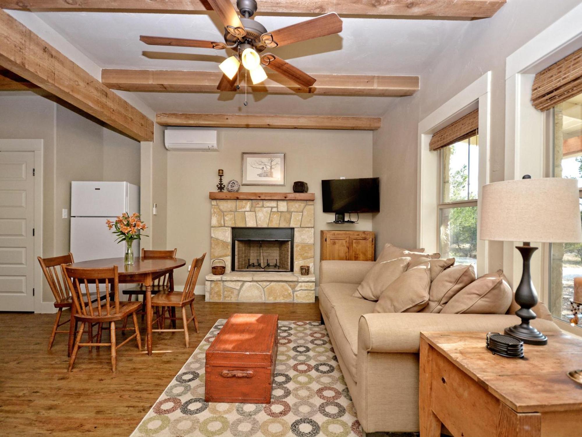 Cabins At Flite Acres - Mountain Laurel Wimberley Exteriör bild